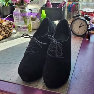 Torrid Black Wedge Heel Size 10